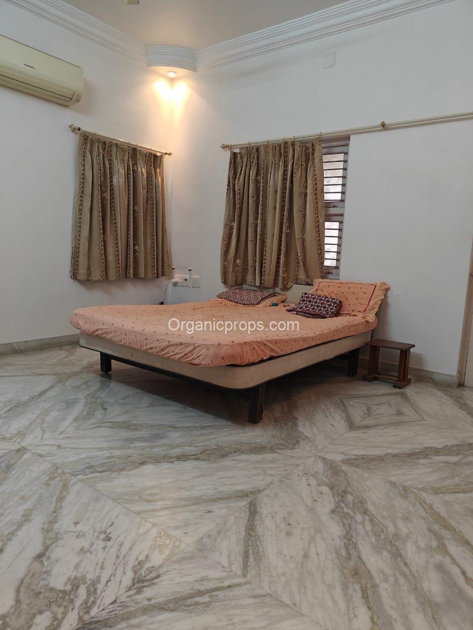 4 BHK BUNGLOW ON SALE